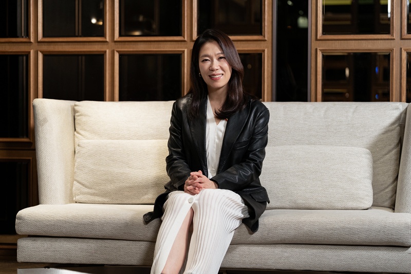 배우 염혜란이 ‘내 이름은’에서 진정성 있는 열연으로 진한 울림을 선사한다. / CJ CGV, 와이드릴리즈