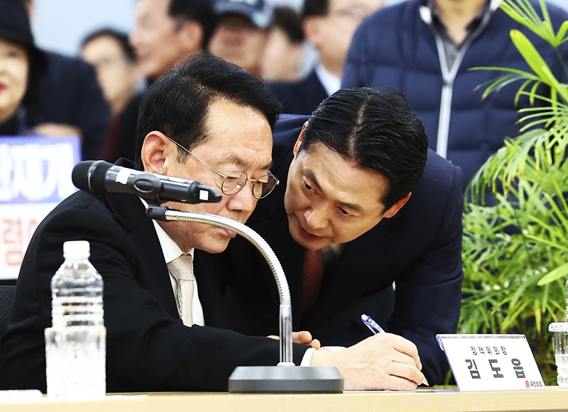 김도읍 국민의힘 의원이 14일 국회 기자회견에서 “부산 북구갑 보궐선거는 3자 구도가 예상된다”며 무공천을 통한 양자 구도 필요성을 주장했다. / 뉴시스