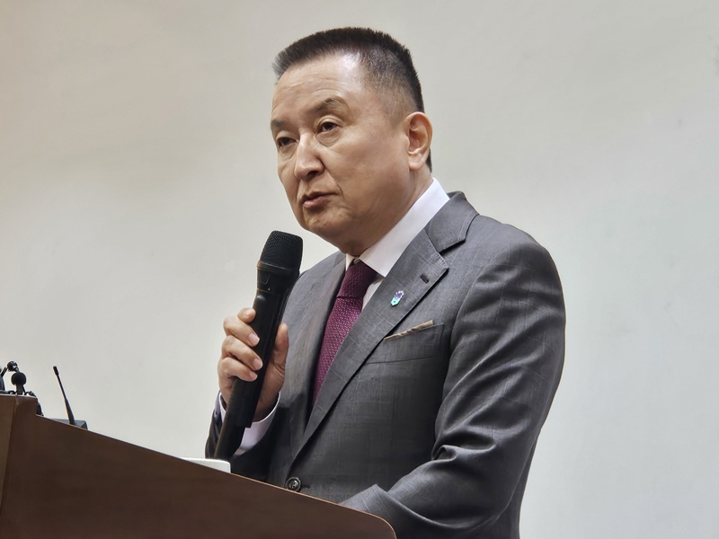 김영환 지사는 당의 결정에 비공식적 루트로 공유된 자신에 대한 경찰 수사 정보가 영향을 미쳤다는 ‘공작 정치’ 의혹을 제기한 것이다. 또 이정현 전 공관위원장이 김수민 전 의원에게 추가 후보 공모 서류를 제출하라며 직접 전화를 걸었다는 ‘기획 공천설’도 주장했다. / 뉴시스