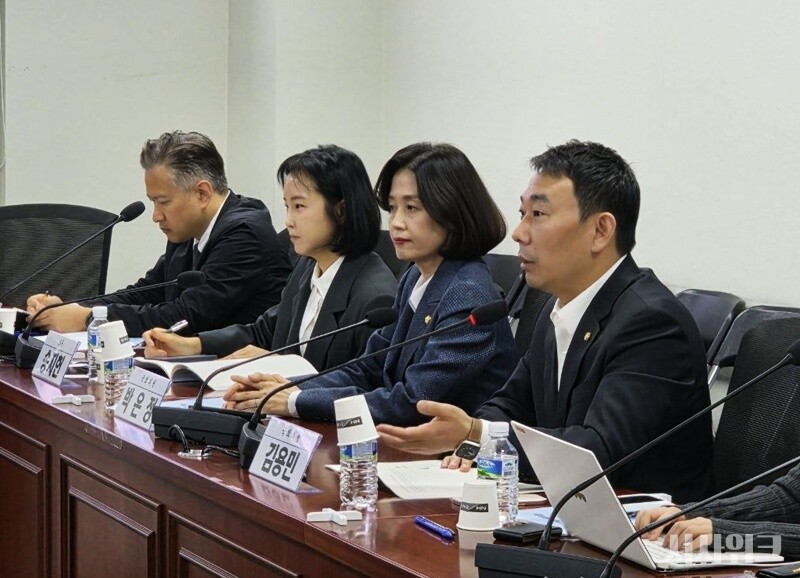 박은정 조국혁신당 의원이 검찰개혁 논의 과정에서 경찰 의견이 충분히 반영되지 않았다고 지적하며, 수사·기소 분리 원칙 실현을 위한 형사소송법 개정 필요성을 강조하고 있다. / 사진=박설민 기자
