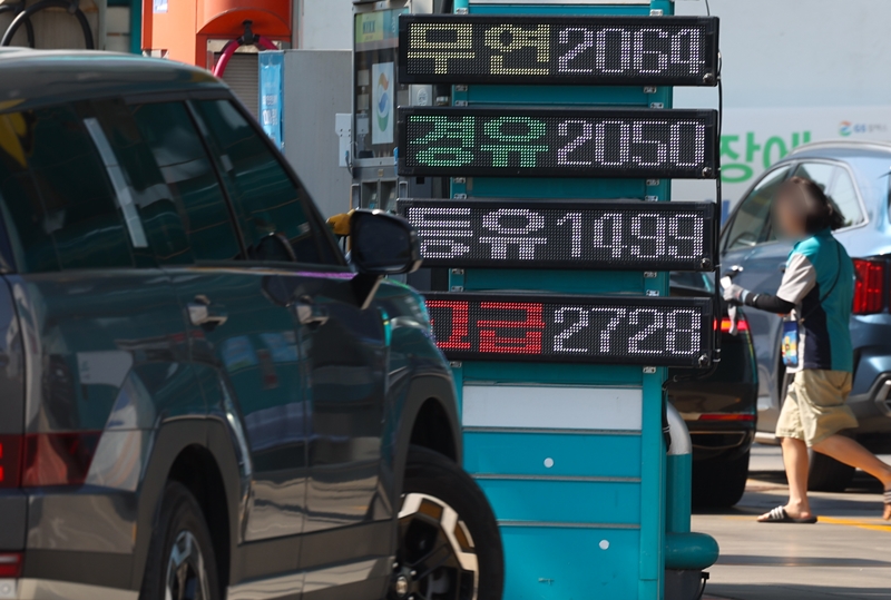 지난달 소비자물가상승률이 26개월 만에 최고치인 3.1%를 기록했다. / 뉴시스