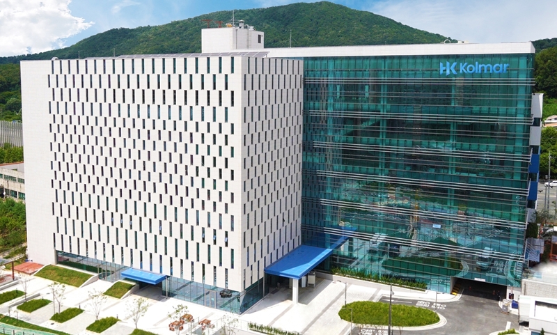 한국콜마의 주가가 약세를 이어가고 있다. 사진은 한국콜마 종합기술원 전경. / 한국콜마