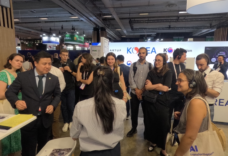 파워오토로보틱스는 이달 중순 프랑스 파리에서 열린 ‘비바테크(VivaTech) 2026’에 참가해 글로벌 시장 진출 가능성을 확인했다. / 파워오토로보틱스