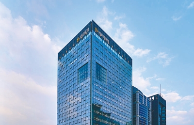 KB금융은 23일 상반기말 기준 보통주자본(CET1)비율 13.5% 초과 자본을 활용한 2차 주주환원을 발표했다. / KB금융