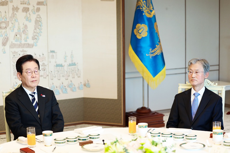 조희대 대법원장의 대법관 서면 제청 이후 대법원장의 제청권과 대통령의 임명권을 둘러싼 정치권 공방이 확산하고 있다. / 뉴시스