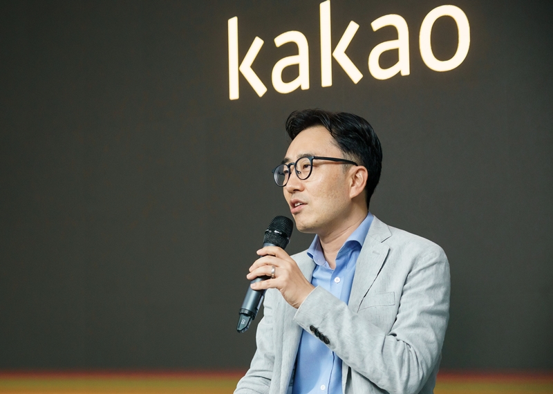 21일 카카오는 온라인 간담회를 열고 카카오AI와 카카오X 인적분할에 대해 효율적인 의사결정 체계를 만들어 새로운 성장을 이루기 위한 결정이라고 밝혔다. 사진은 김도영 카카오X 대표 내정자. / 카카오