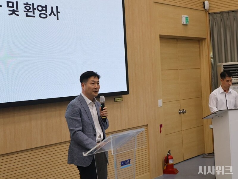 김창익 KAIST 안보과학기술대학원장은 “국경을 지키고 군사적 위협을 막아내는 것이었다면 오늘날의 안보는 기후변화, 자원 고갈, 생태계 파괴와 같이 인류의 생존 기반 자체를 흔드는 비전통적 위협에 대응하는 것”이라고 말했다. / 사진=박설민 기자