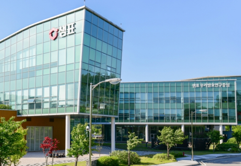 샘표는 자사주 보유 비중이 비교적 높은 편이었을 뿐 아니라 이를 경영권 방어 등에 활용하기도 했다. / 샘표