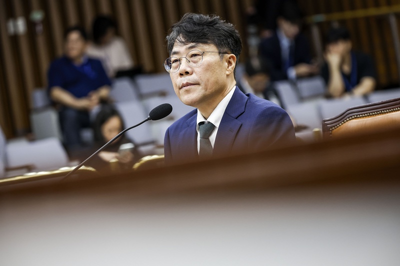 김성수 대법관 후보자가 14일 서울 여의도 국회에서 열린 대법관(김성수)임명동의에관한인사청문특별위원회 전체회의에서 의원 질문에 답하고 있는 모습이다. / 뉴시스
