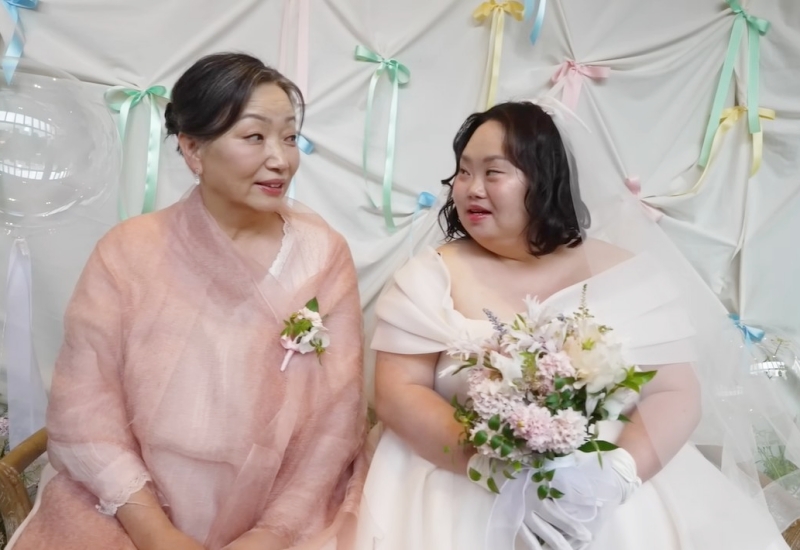 서은혜 씨의 모친인 만화가 장차현실 씨는 장애인부모연대 양평지회를 설립해 권리중심 공공일자리와 주간활동서비스 등을 연결시킴으로써 모범사례를 구축했다. / 유튜브 채널 ‘니얼굴 은혜씨' 영상 캡처