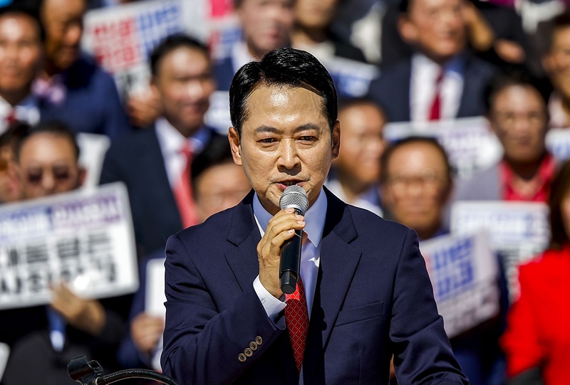 최수진 국민의힘 원내수석대변인은 29일 의원총회 직후 기자들과 만나 “장외투쟁은 10월 3일 하는 것으로 결정했다”고 밝혔다. 집회는 서울역과 숭례문 일대에서 진행할 계획이다. / 뉴시스