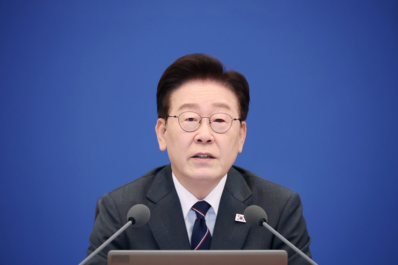 이재명 대통령이 6일 청와대에서 열린 국무회의에서 발언하고 있다. (청와대통신사진기자단) / 뉴시스
