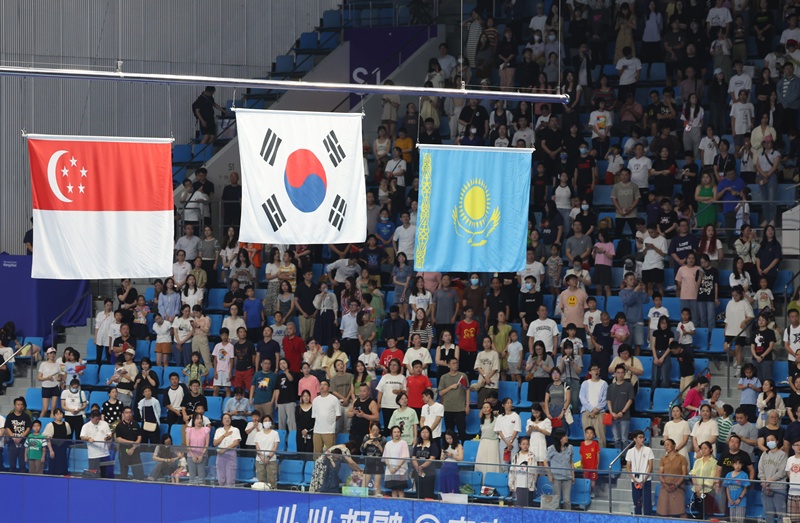 이번 입법 논의는 일부 국가대표 선수들의 경솔한 언행을 계기로 촉발됐지만, 사실 그 바탕에는 오랫동안 반복돼 온 병역특례의 공정성과 형평성 문제가 놓여 있다. 특례를 축소할지, 대상을 조정할지, 수혜자의 의무와 책임을 강화할지에 따라 제도의 방향과 과제도 천차만별이다. / 뉴시스