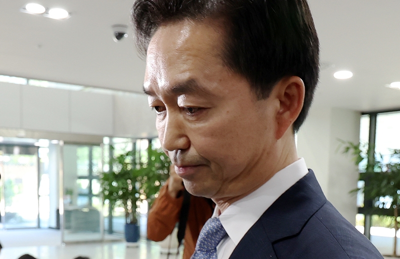 김지용 중대범죄수사청장 후보자를 둘러싼 여권 내 갈등이 심화하고 있다. 사진은 김 후보자의 모습. / 뉴시스