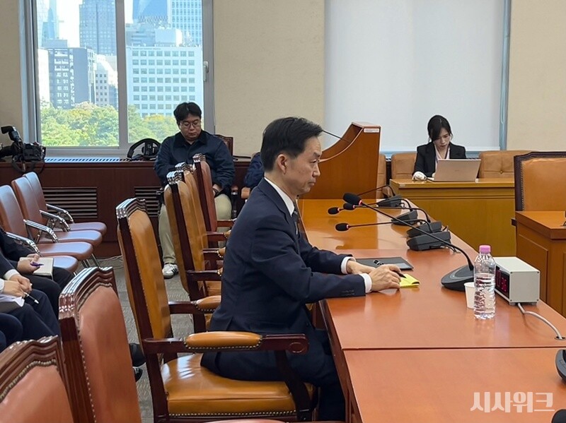 청문회에서는 중대범죄수사청의 준비 부족과 이를 보완할 후보자의 운영 구상이 함께 드러났다. 김지용 후보자는 전문인력 영입과 수평적 조직문화 등의 방향을 일부 제시했지만, 부족한 조직 기반 보완과 수사 독립성 확보 방안 등에 대한 설명은 충분하지 않았다. / 사진=김윤혁 기자