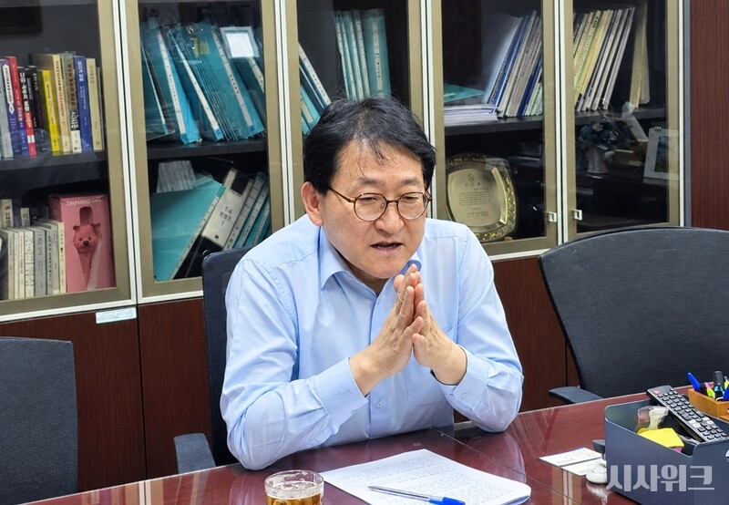 차규근 조국혁신당 의원은 ‘시사위크’와의 대면 인터뷰에서 검찰개혁이 전환점을 맞았지만 여전히 보완해야 할 과제가 남아 있다고 진단했다. / 사진=전두성 기자