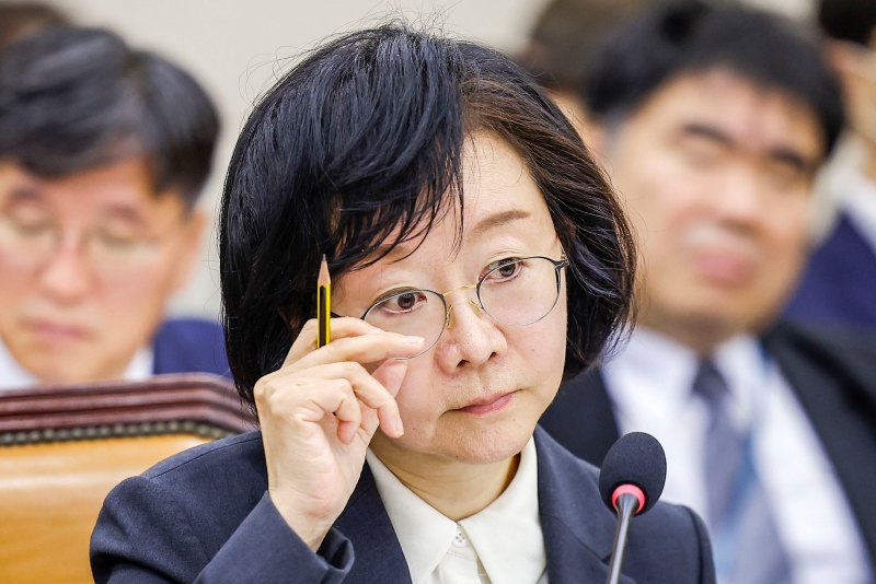지난 13일 보건복지위원회 국정감사에선 일반식품의 부당광고 논란이 도마 위에 오른 가운데 광동제약의 ‘침향환’을 둘러싼 지적도 제기됐다. 이에 오유경(사진) 식품의약품안전처장은 개선책을 마련해나가겠다는 입장을 밝혔다. / 뉴시스