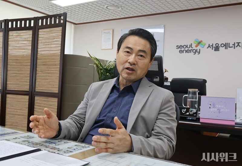 황보연 사장은 취임식보다 먼저 작업 현장을 달려갔다. 그는 “공사의 발전과 시민 신뢰 회복을 위해선 기초 안전이 가장 중요하다고 생각, 취임식 대신 현장을 먼저 방문했었다”고 말했다. / 박설민 기자