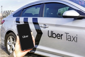 '고군분투' 이어가는 우버택시, 카카오모빌리티 대항마 될까 - 뉴스 썸네일 이미지