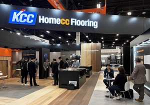 KCC글라스 홈씨씨, 북미 최대 바닥재 전시회 'TISE 2026' 참가 - 뉴스 썸네일 이미지